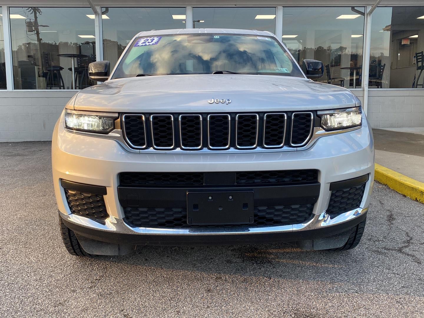 2023 Jeep Grand Cherokee L Laredo