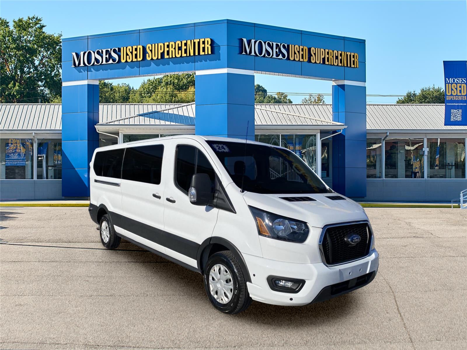 2024 Ford Transit Passenger Wagon XLT