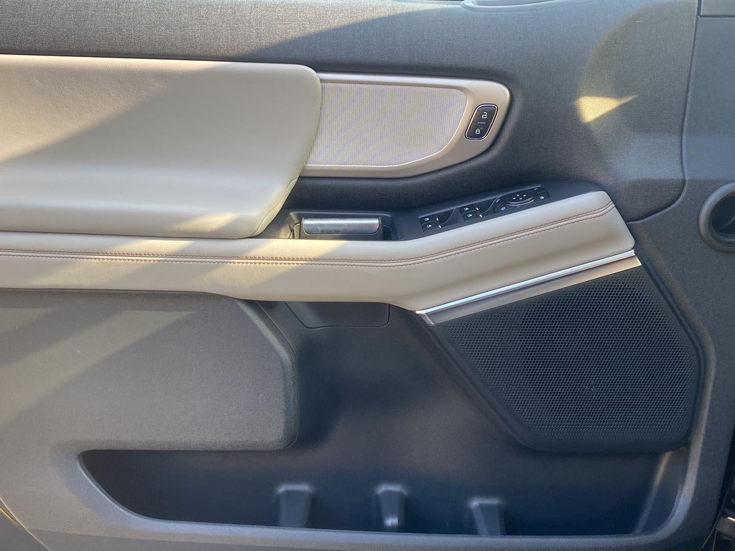 2025 Ford EXPEDITION ACTIVE Base