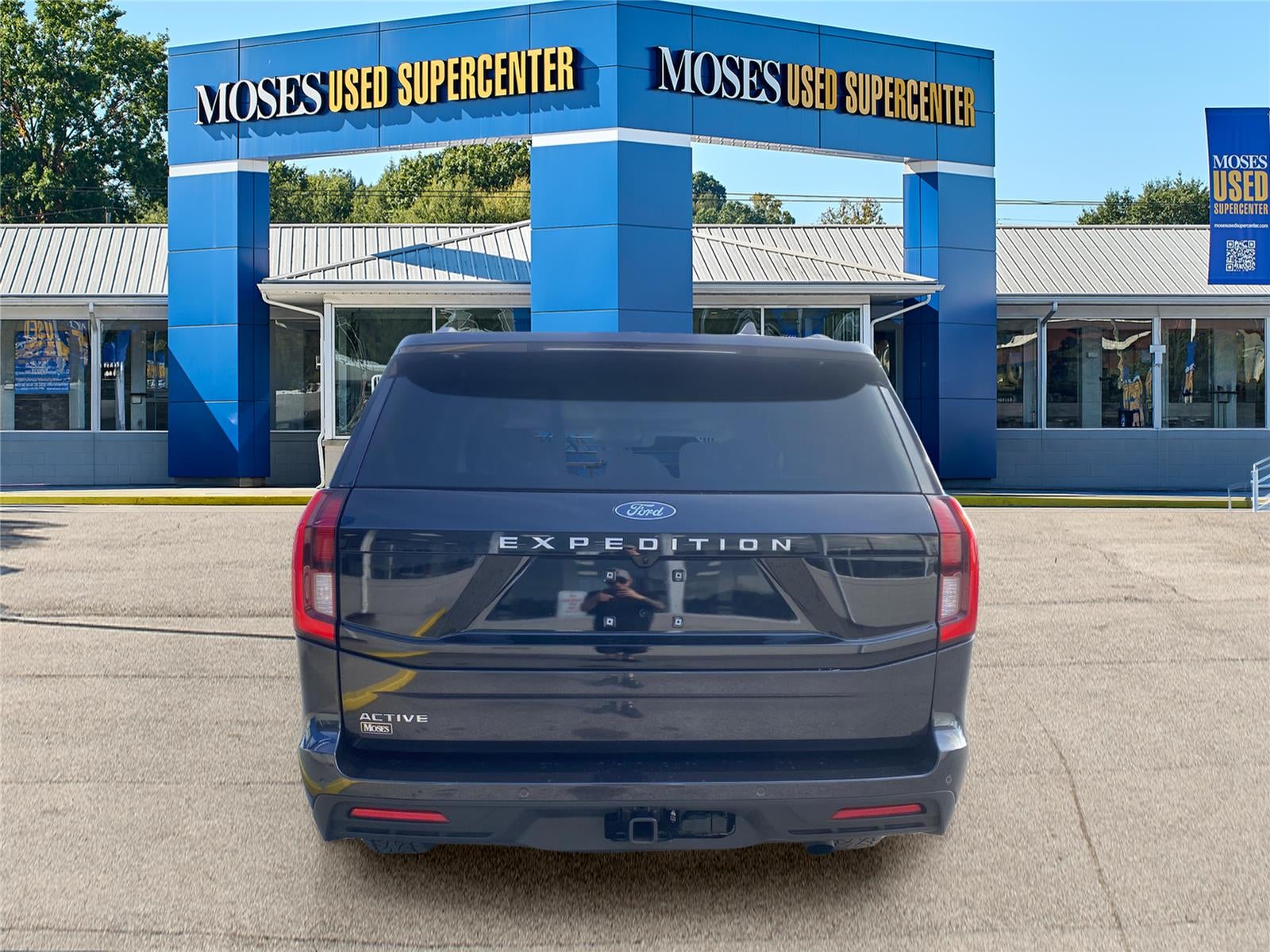 2025 Ford EXPEDITION ACTIVE Base