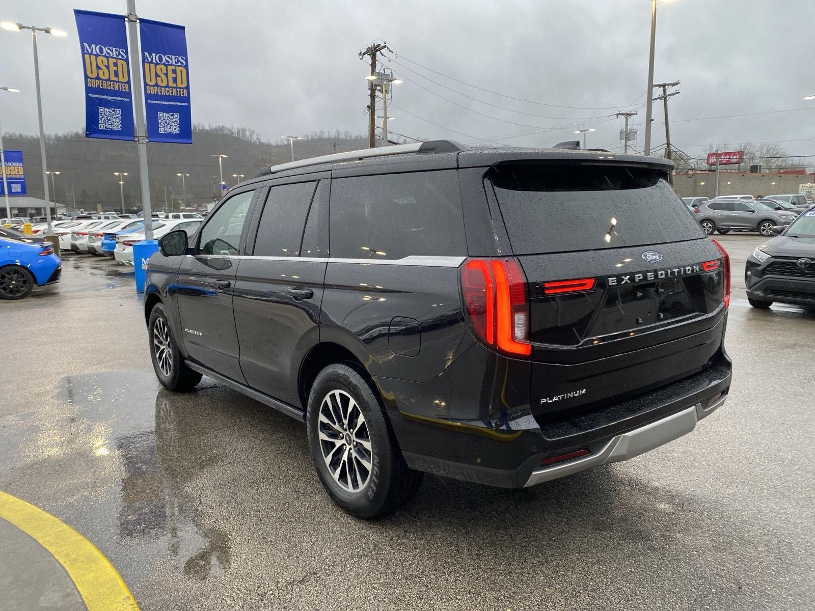 2025 Ford EXPEDITION Base