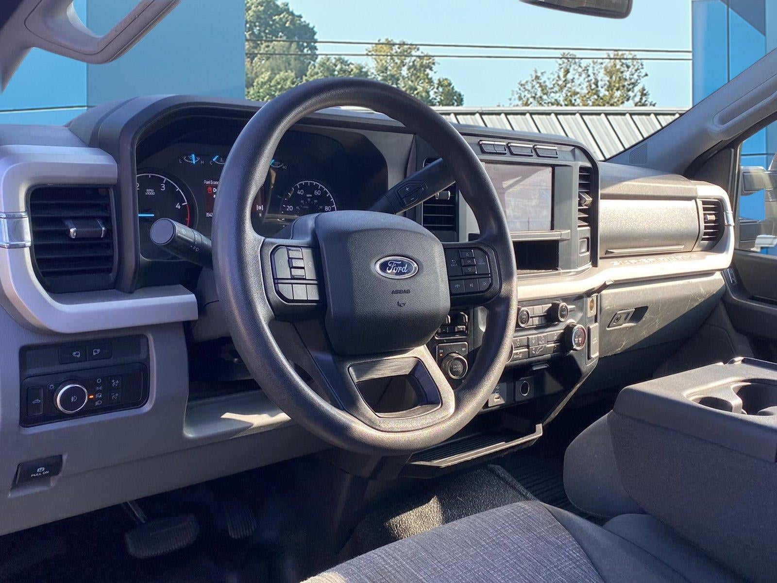 2023 Ford Super Duty F-350 XLT