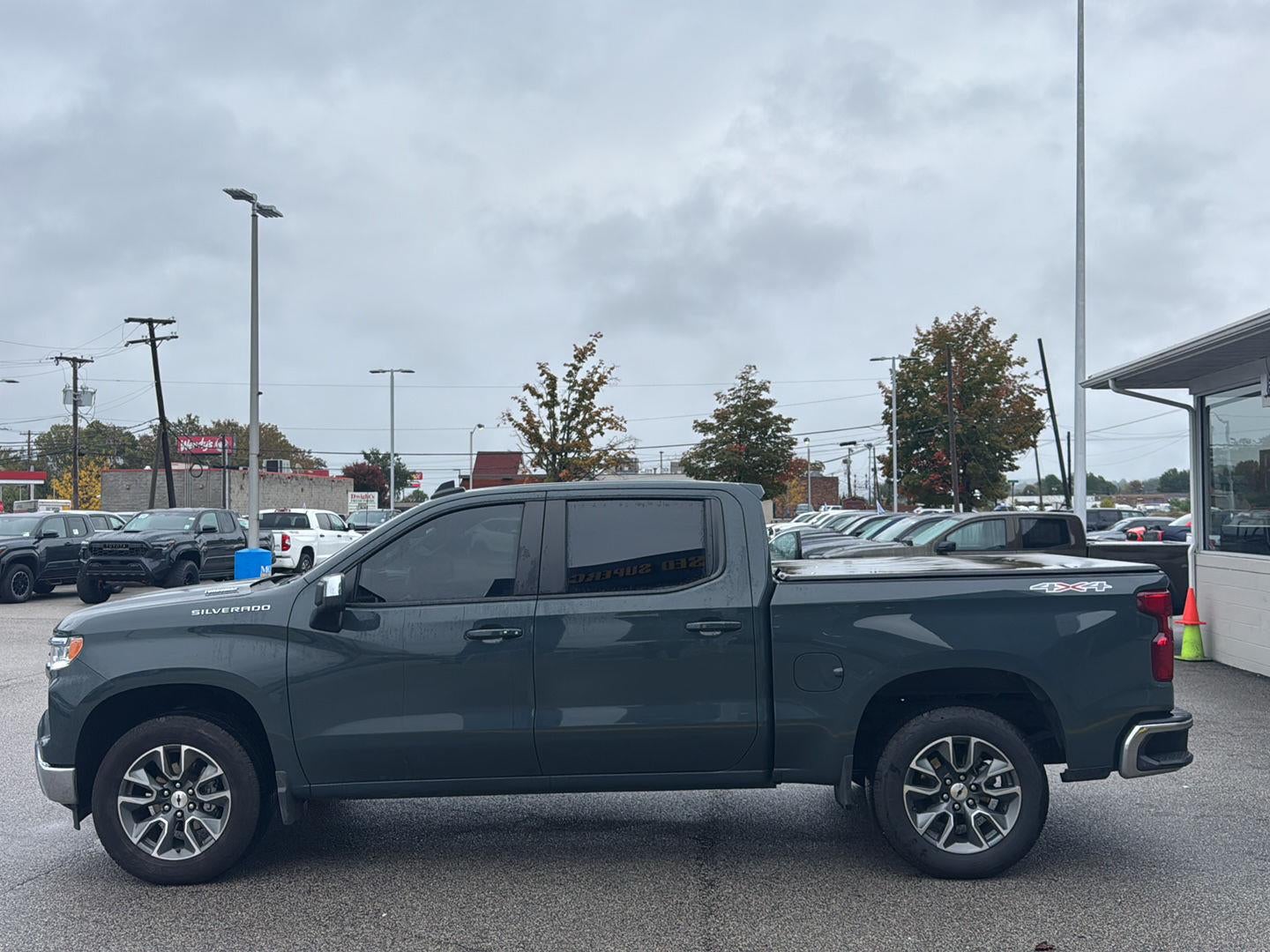 2025 Chevrolet Silverado 1500 LT