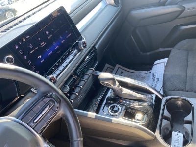 2024 Chevrolet Colorado 4WD LT