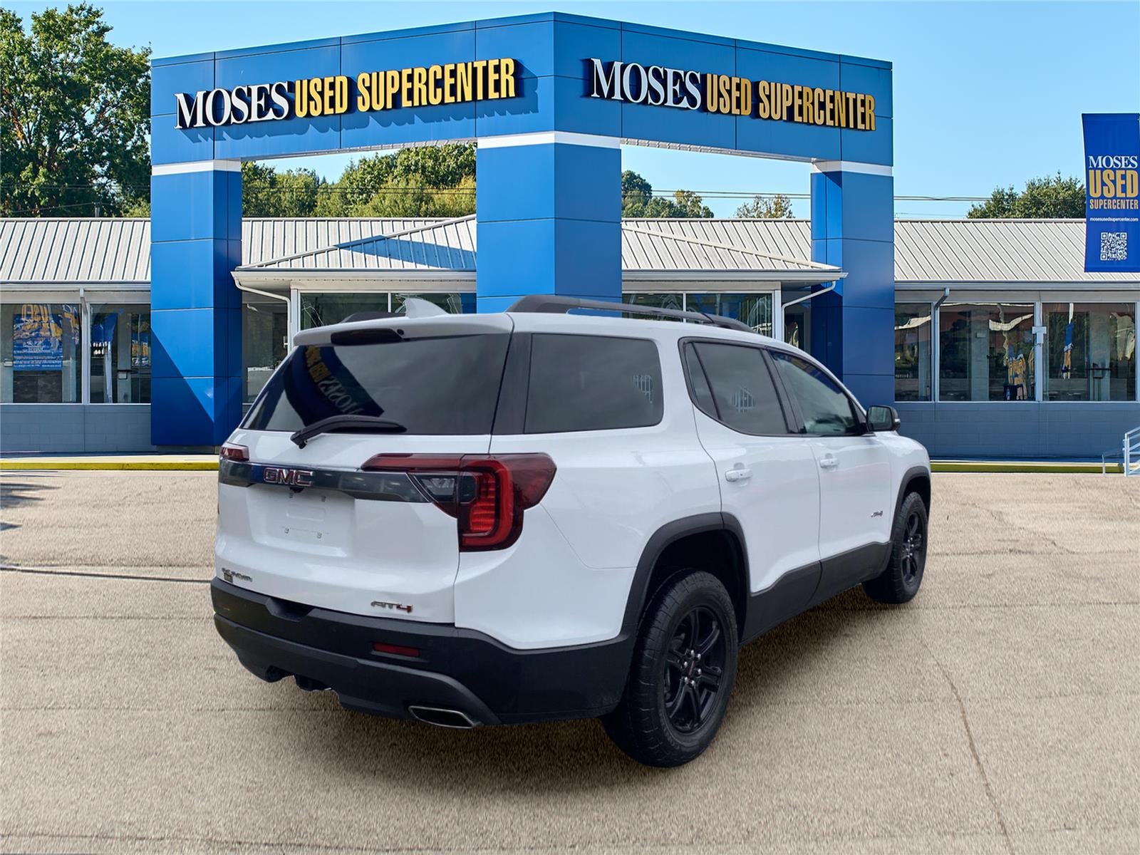 2023 GMC Acadia AT4