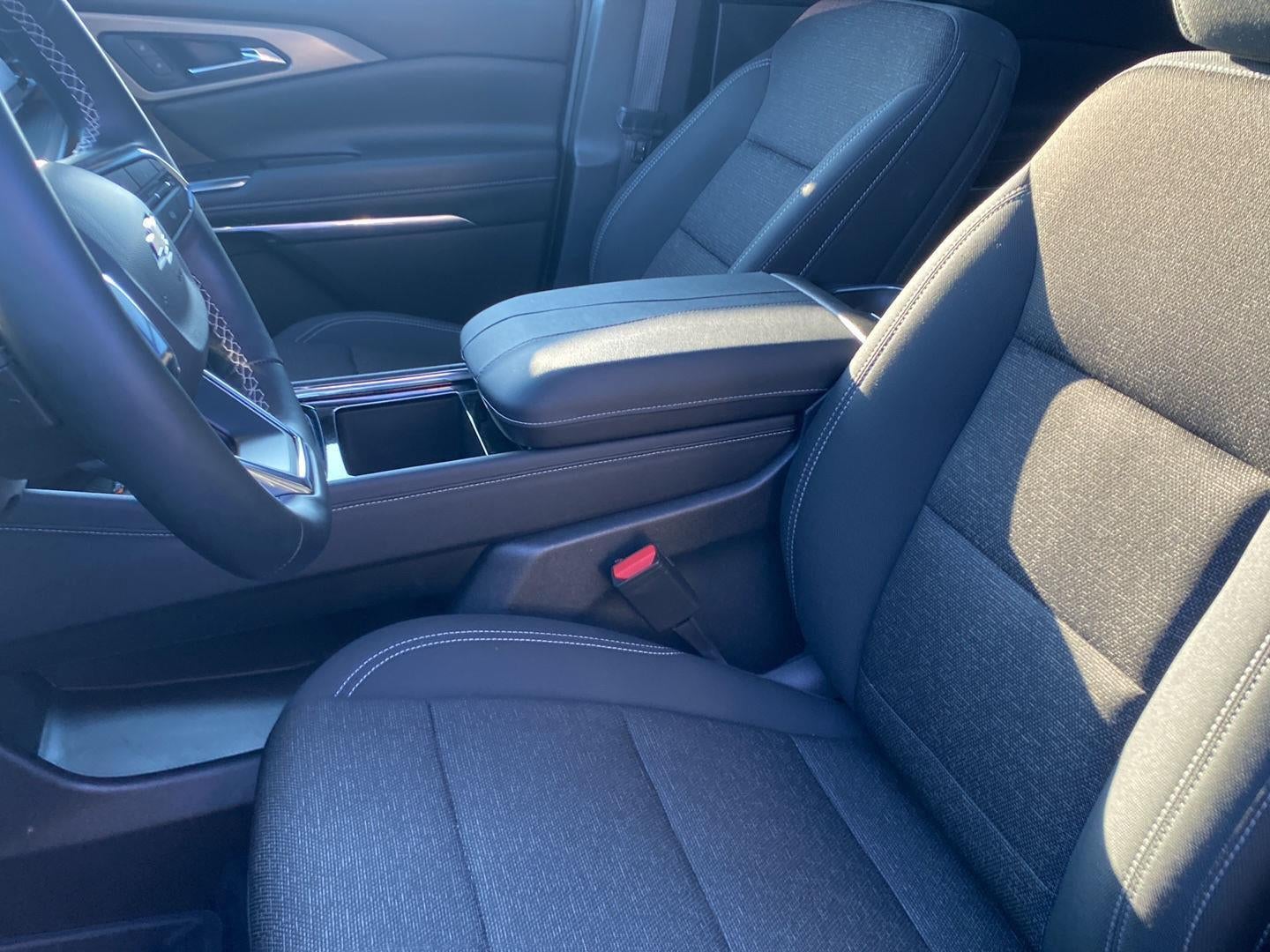 2026 Chevrolet Traverse AWD LT