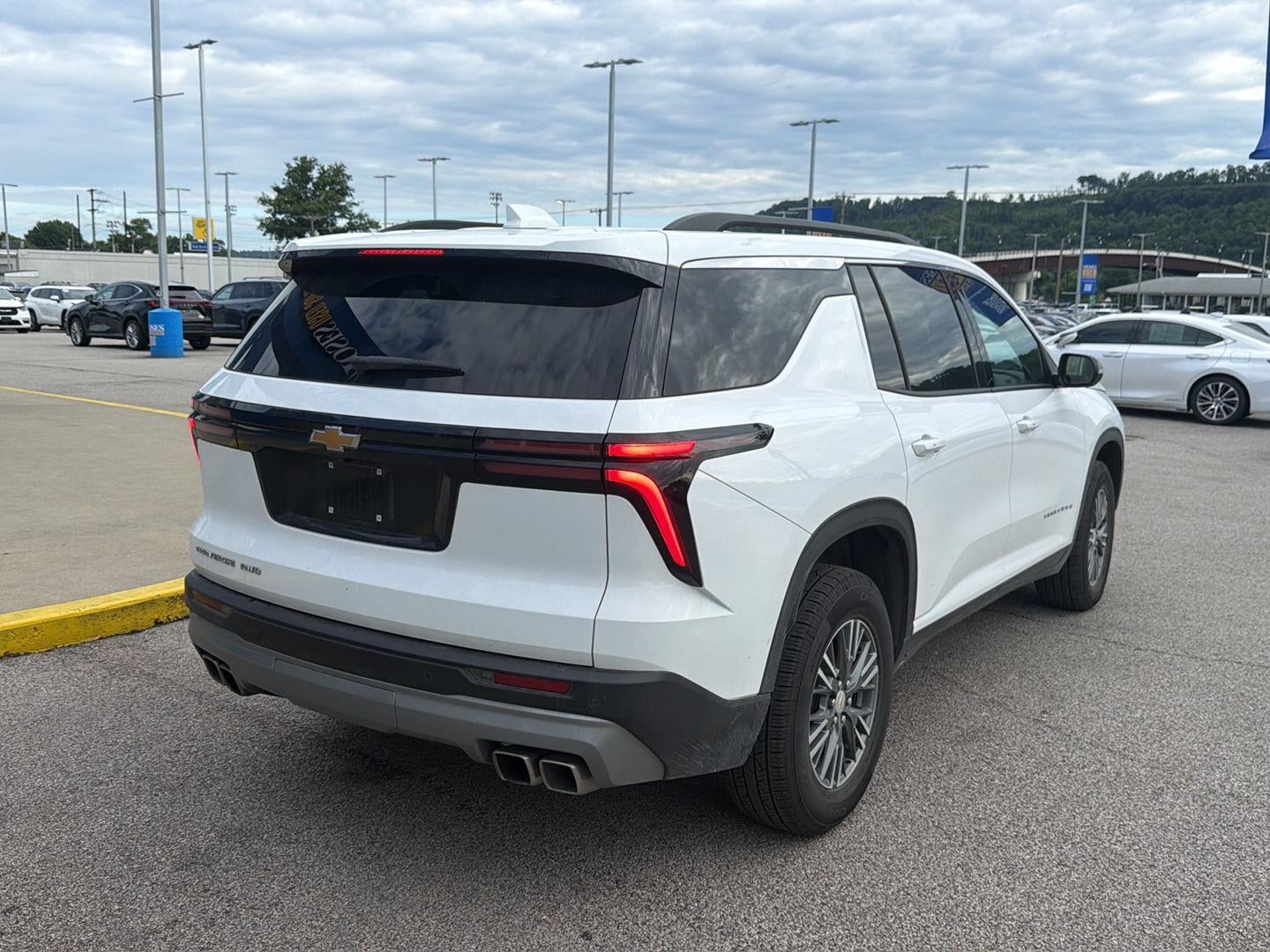 2025 Chevrolet TRAVERSE AWD 4DR LT W/2LT