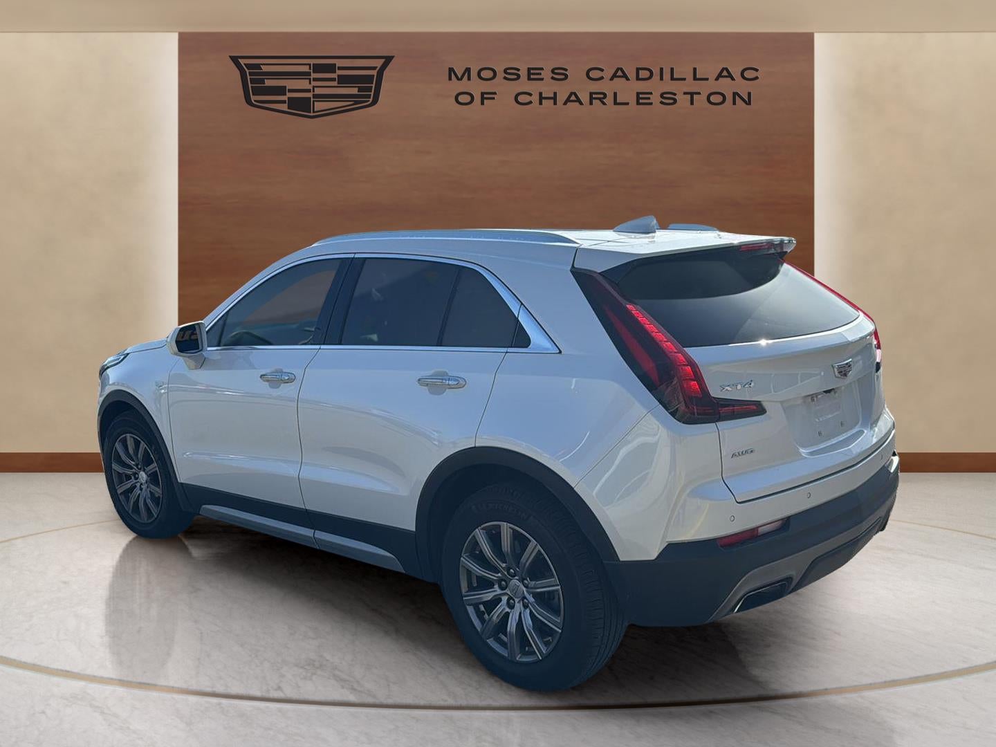 2019 Cadillac XT4 AWD Premium Luxury