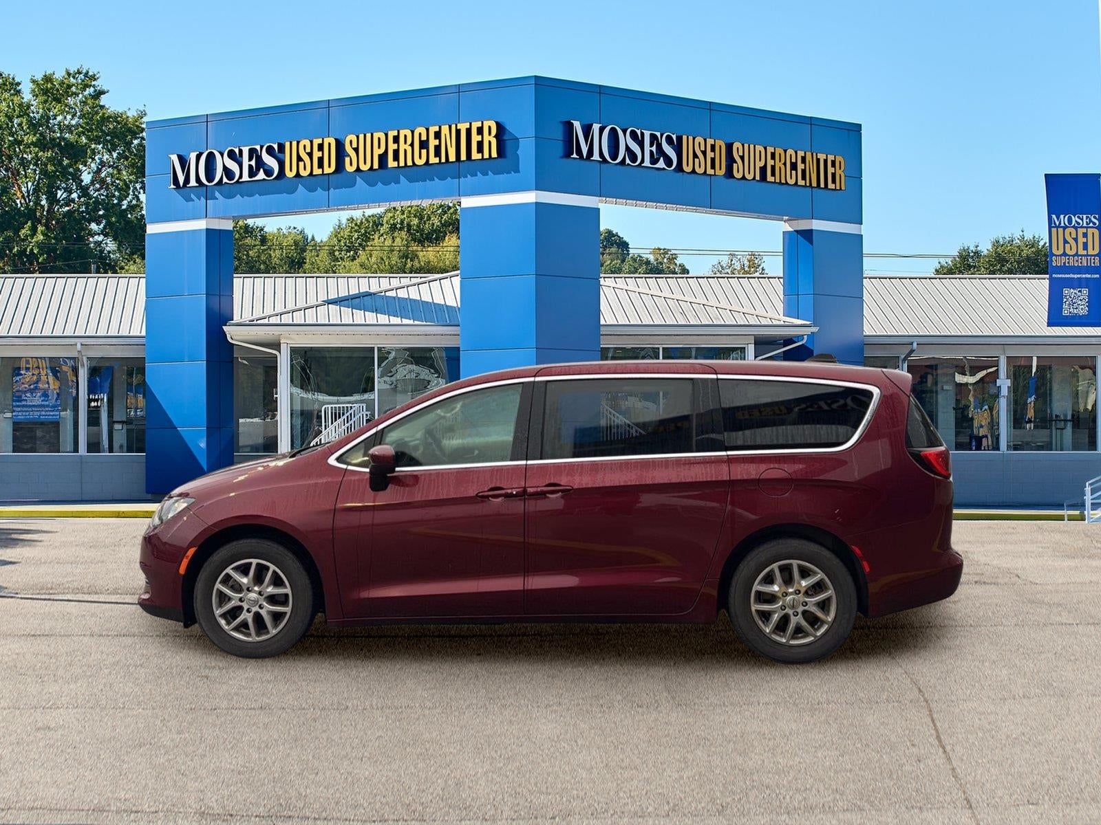 2023 Chrysler Voyager LX