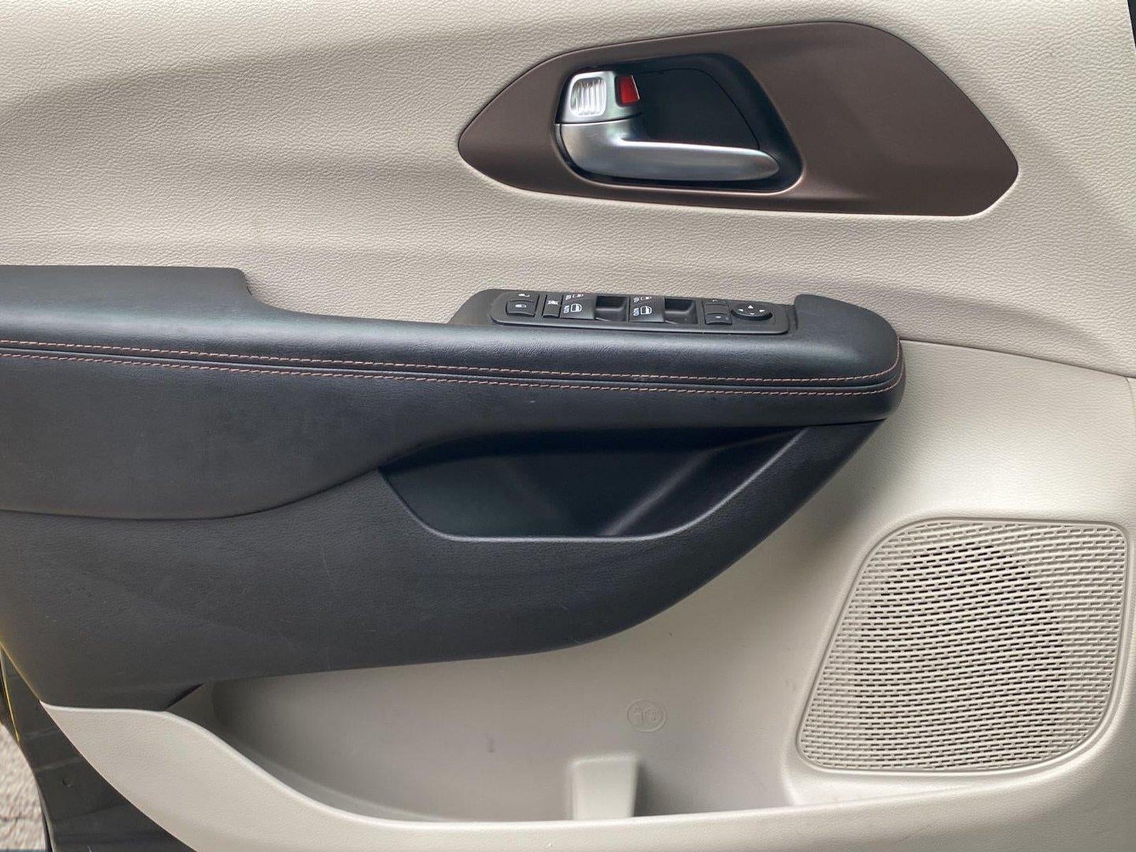 2019 Chrysler Pacifica Touring L Plus
