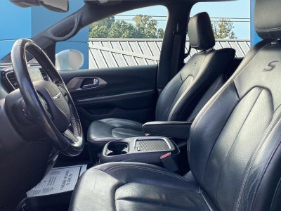 2019 Chrysler Pacifica Touring L Plus