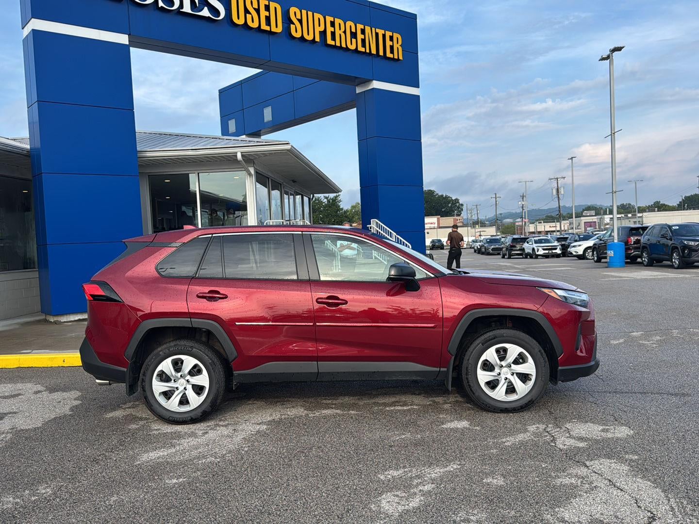 2025 Toyota Rav4 LE