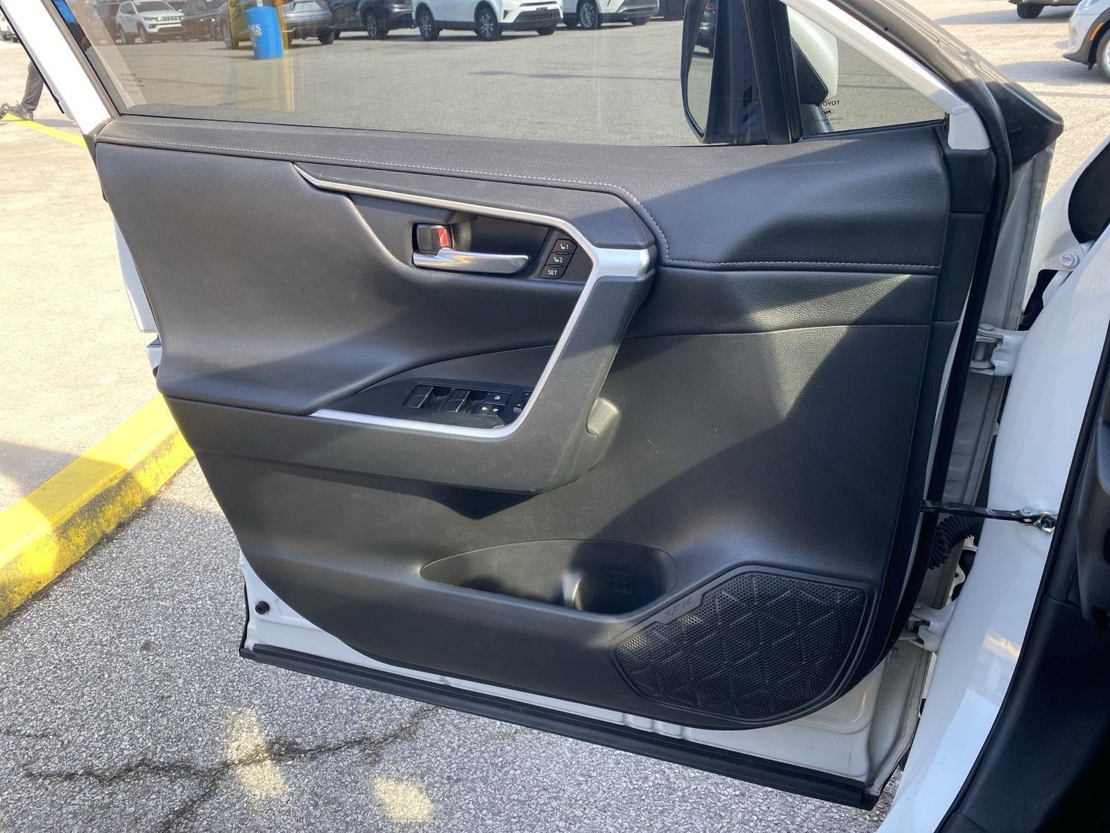 2020 Toyota RAV4 Limited