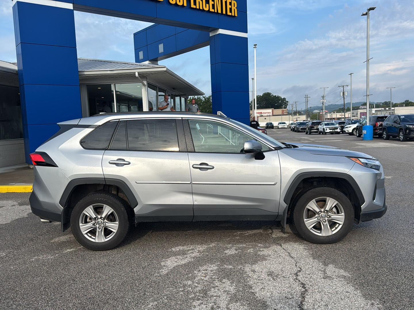 2025 Toyota Rav4 XLE