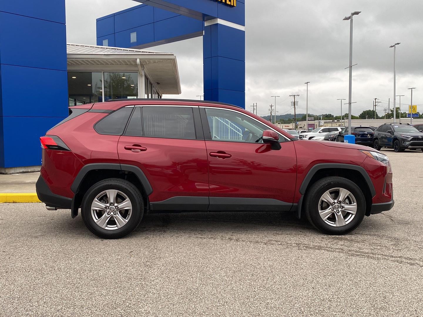 2023 Toyota Rav4 XLE