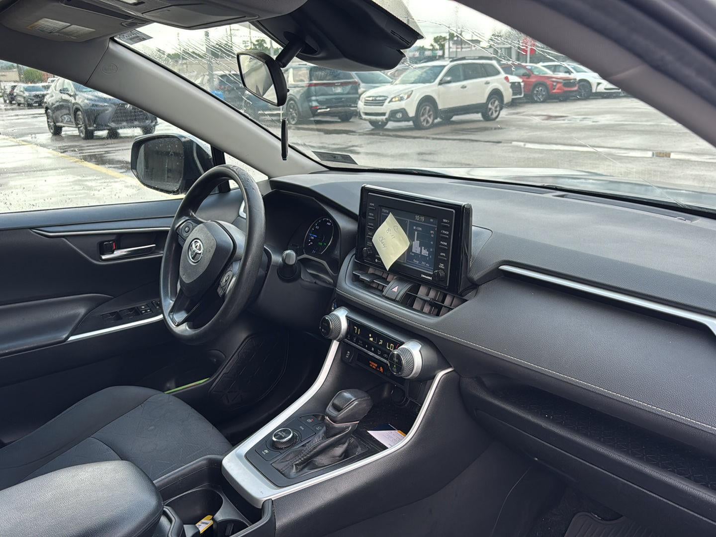 2020 Toyota RAV4 Hybrid XLE