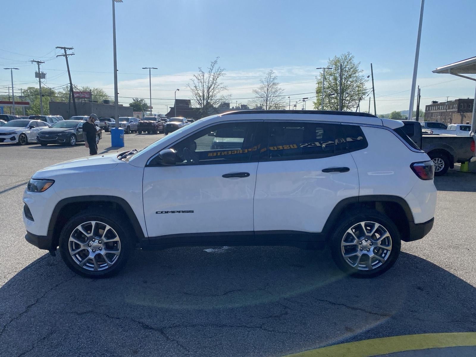 2022 Jeep Compass Latitude Lux