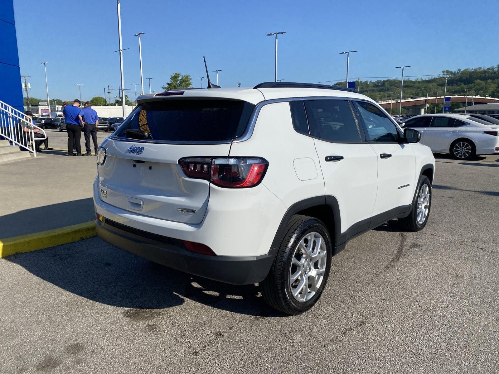 2022 Jeep Compass Latitude Lux