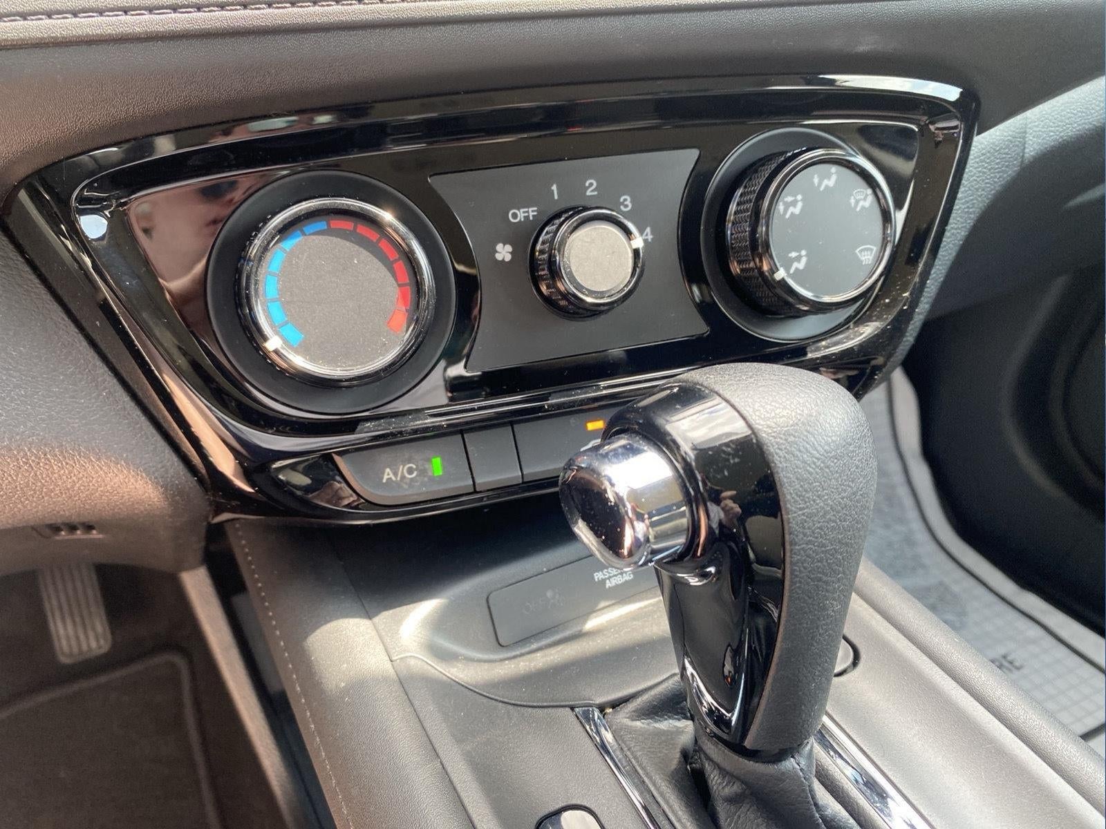 2017 Honda HR-V LX - Photo 22