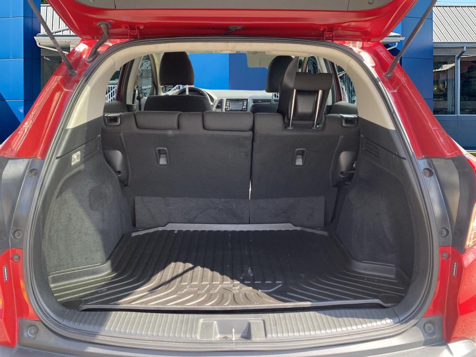 2017 Honda HR-V LX - Photo 9