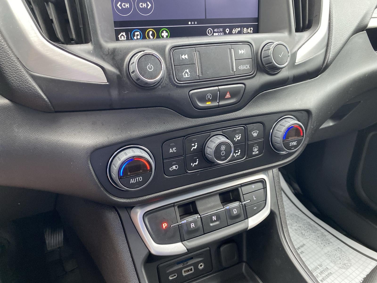 2024 GMC Terrain SLT
