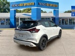 2022 Nissan Kicks SR