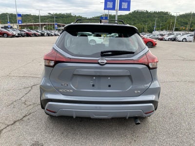 2023 Nissan Kicks SR