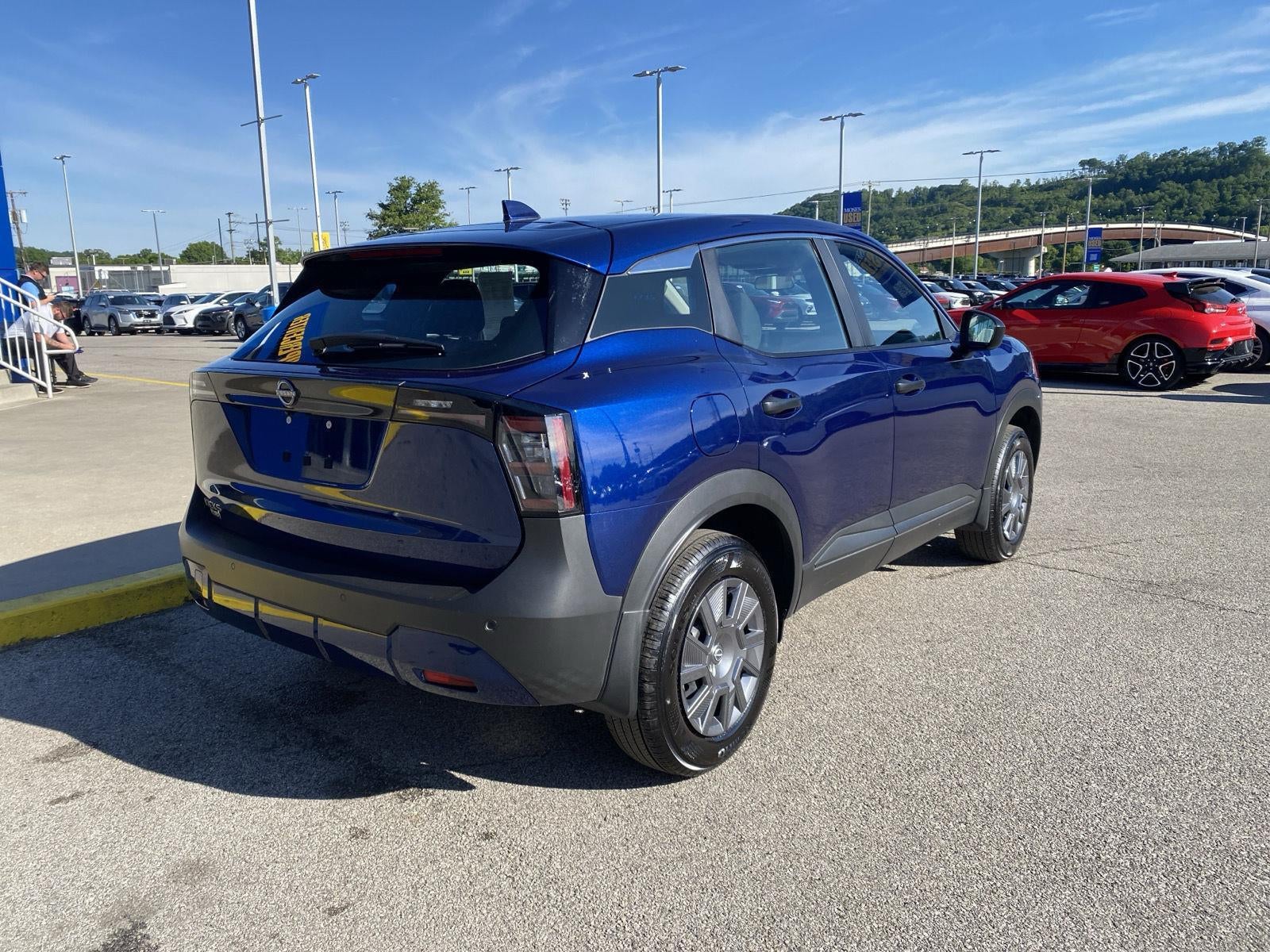 2025 Nissan Kicks S