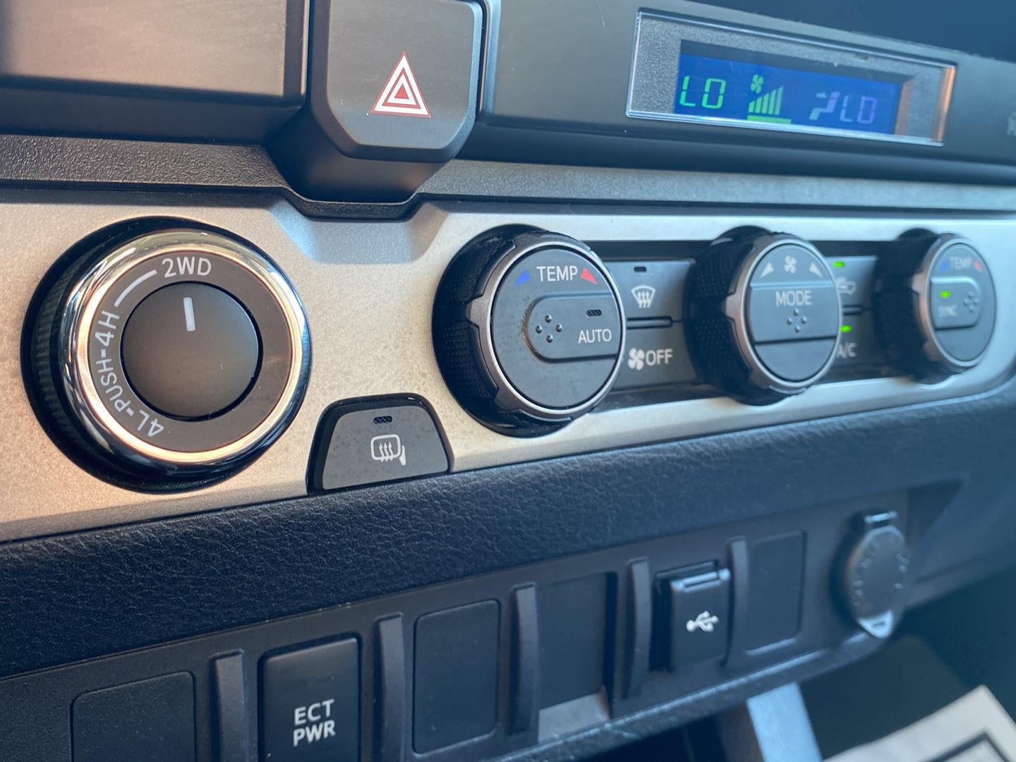 2022 Toyota Tacoma SR V6