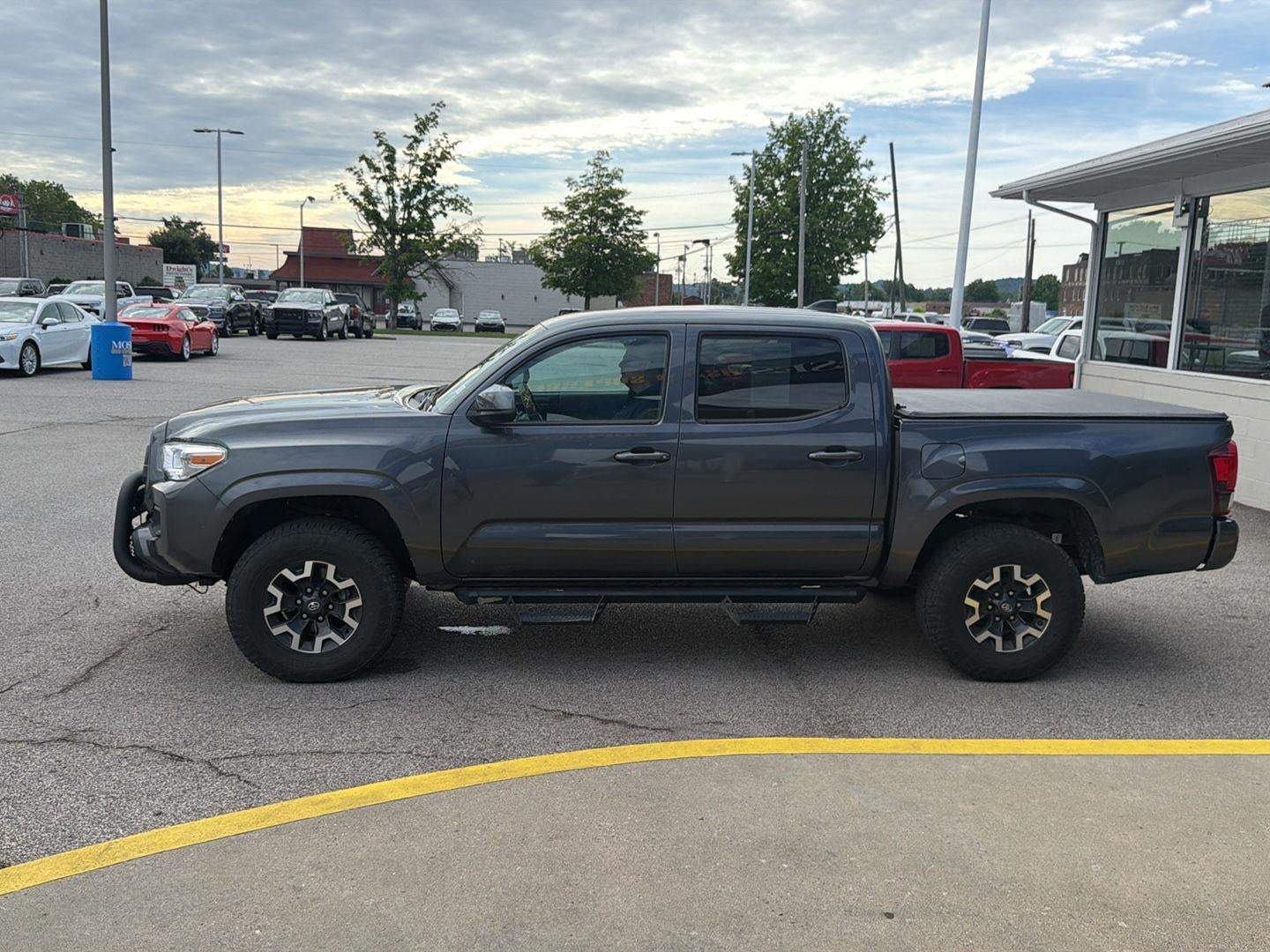 2023 Toyota Tacoma SR V6