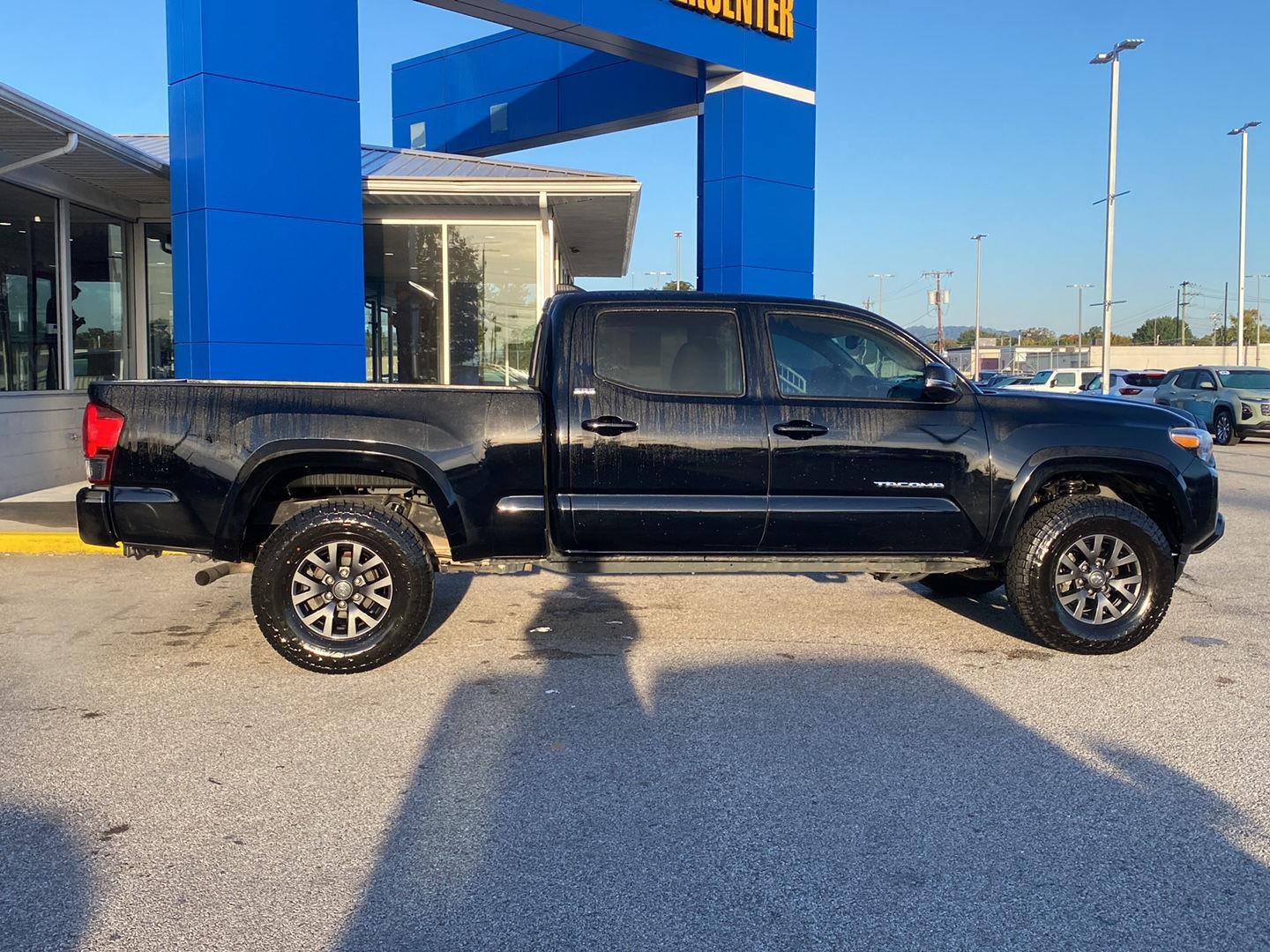 2023 Toyota Tacoma SR5 V6