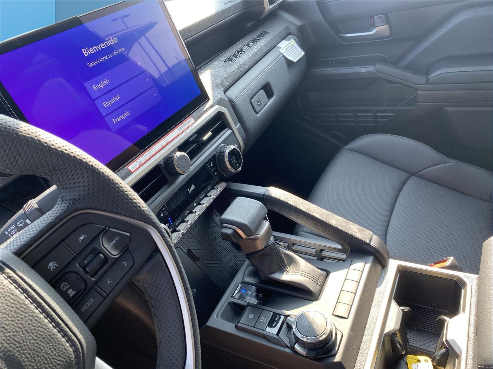 2025 Toyota Tacoma Limited HV