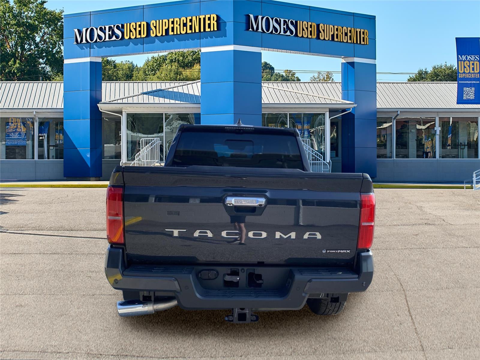 2025 Toyota Tacoma Limited HV