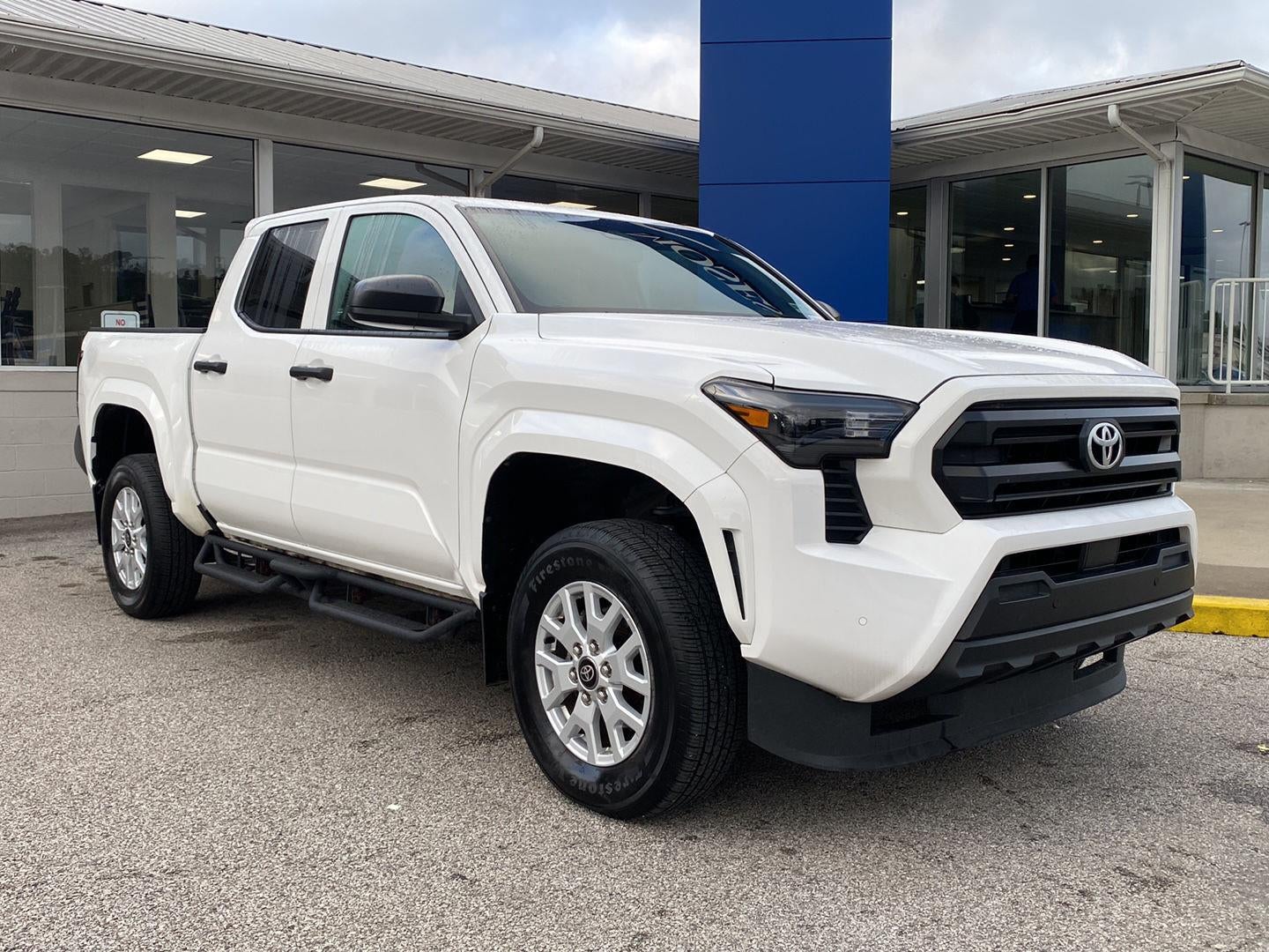 2025 Toyota Tacoma SR