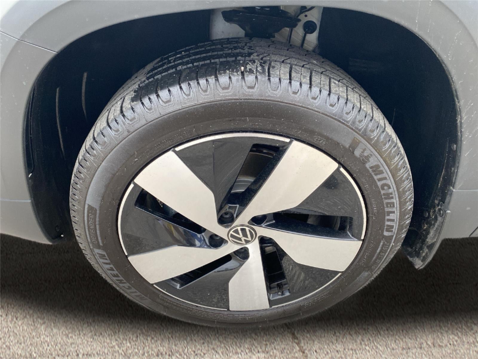 2025 Volkswagen Taos S