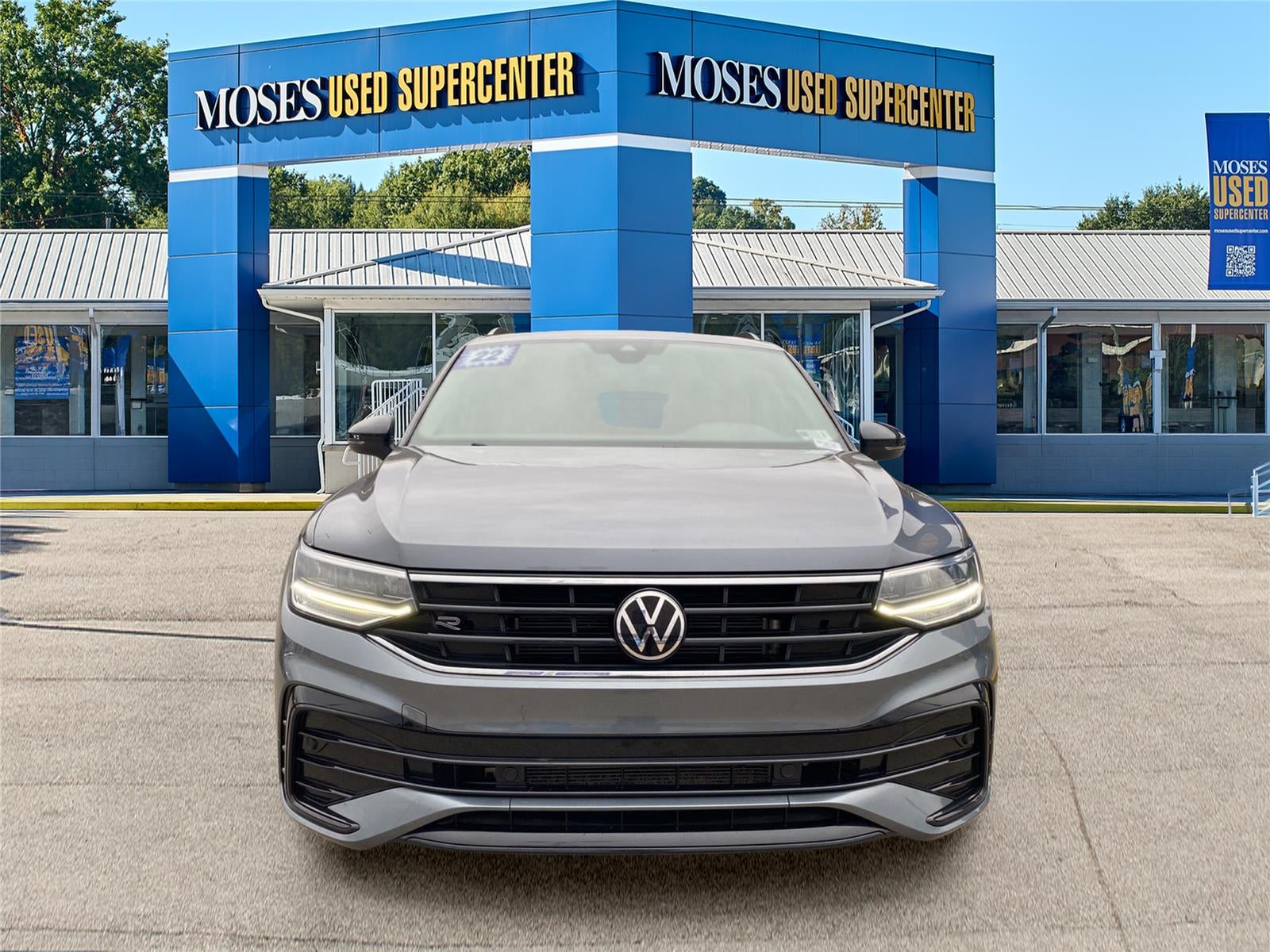 2022 Volkswagen Tiguan SE R-Line Black