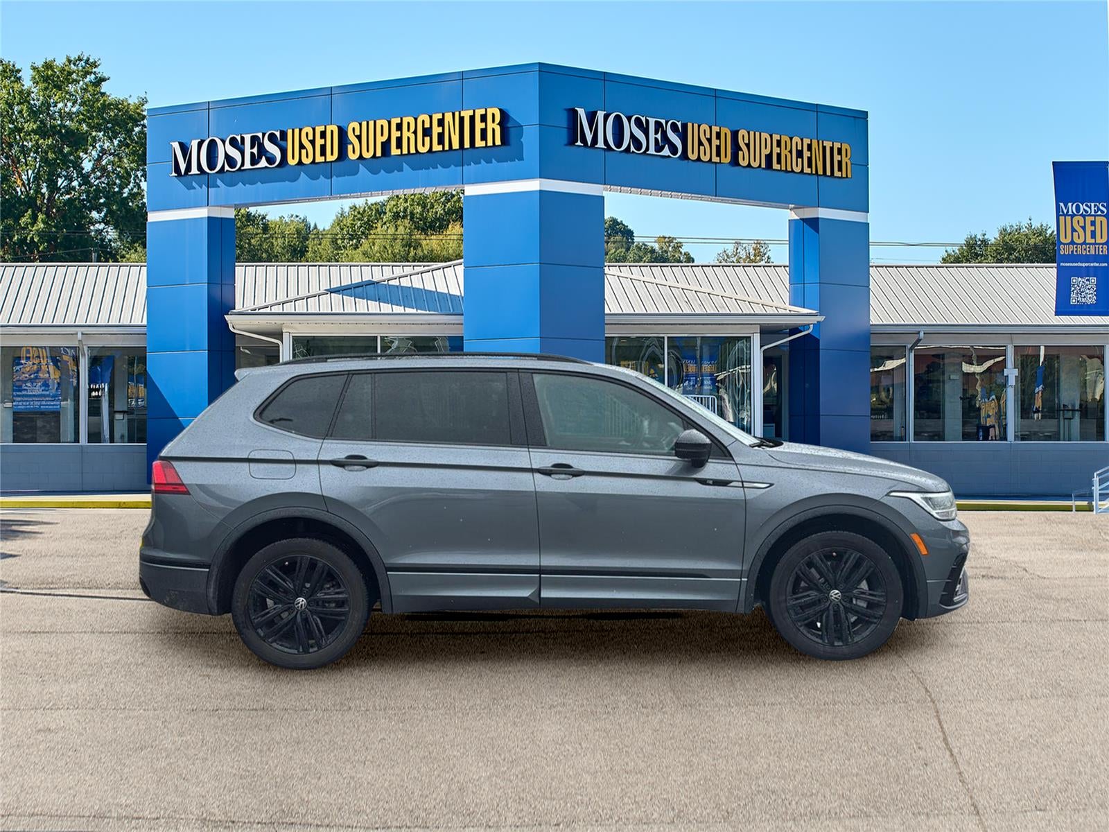2022 Volkswagen Tiguan SE R-Line Black
