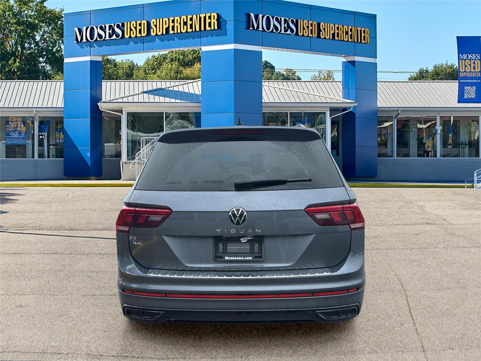 2022 Volkswagen Tiguan SE R-Line Black