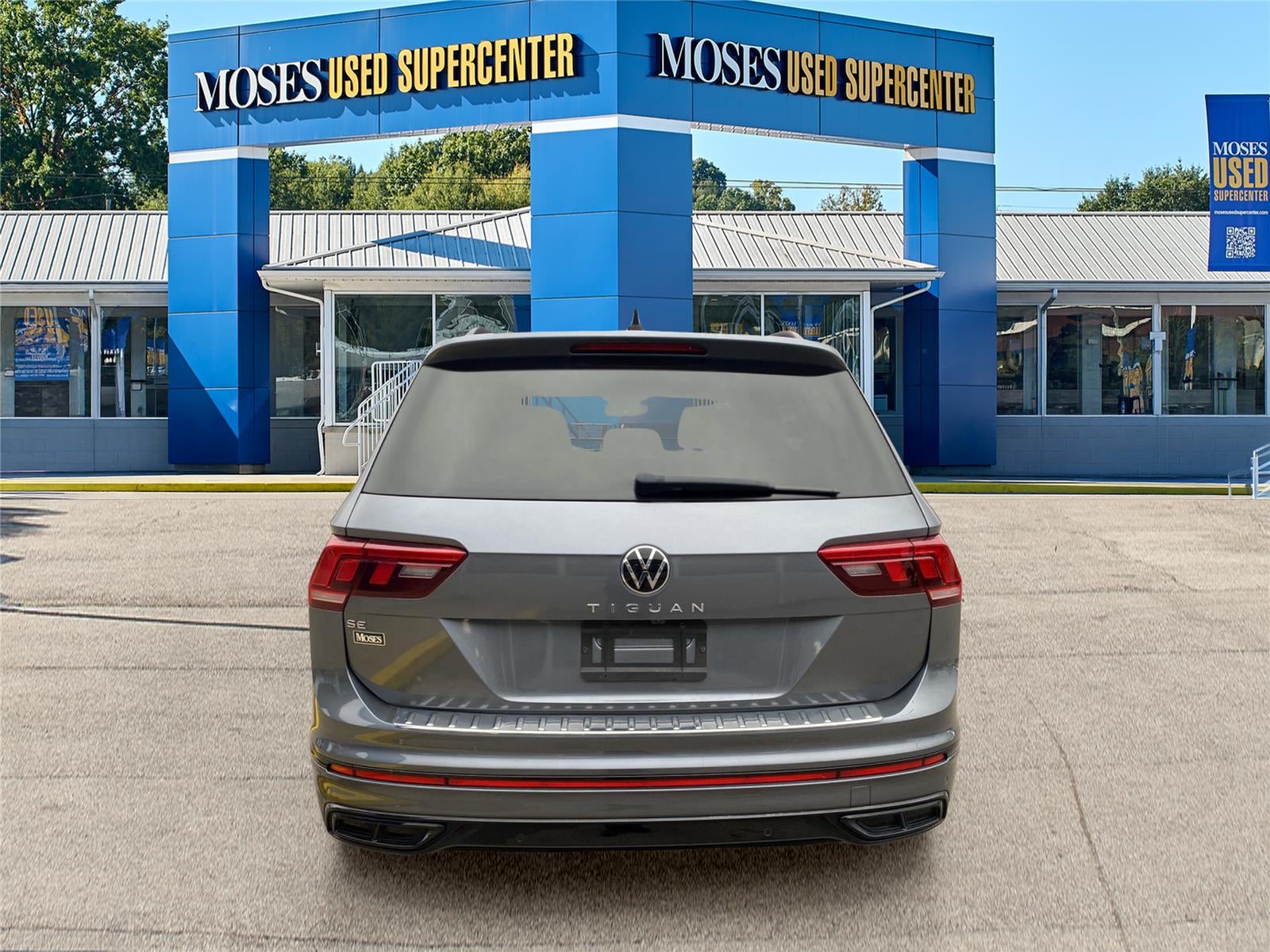 2022 Volkswagen Tiguan SE R-Line Black