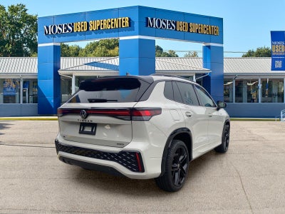 2025 Volkswagen Tiguan SE R-Line Black