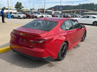 2025 Toyota Camry SE