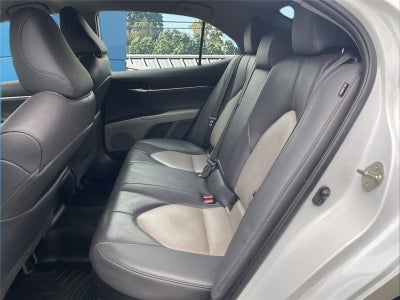 2020 Toyota Camry Hybrid XLE