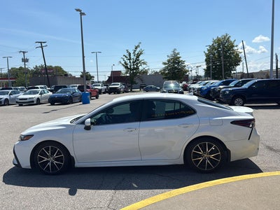 2021 Toyota Camry SE