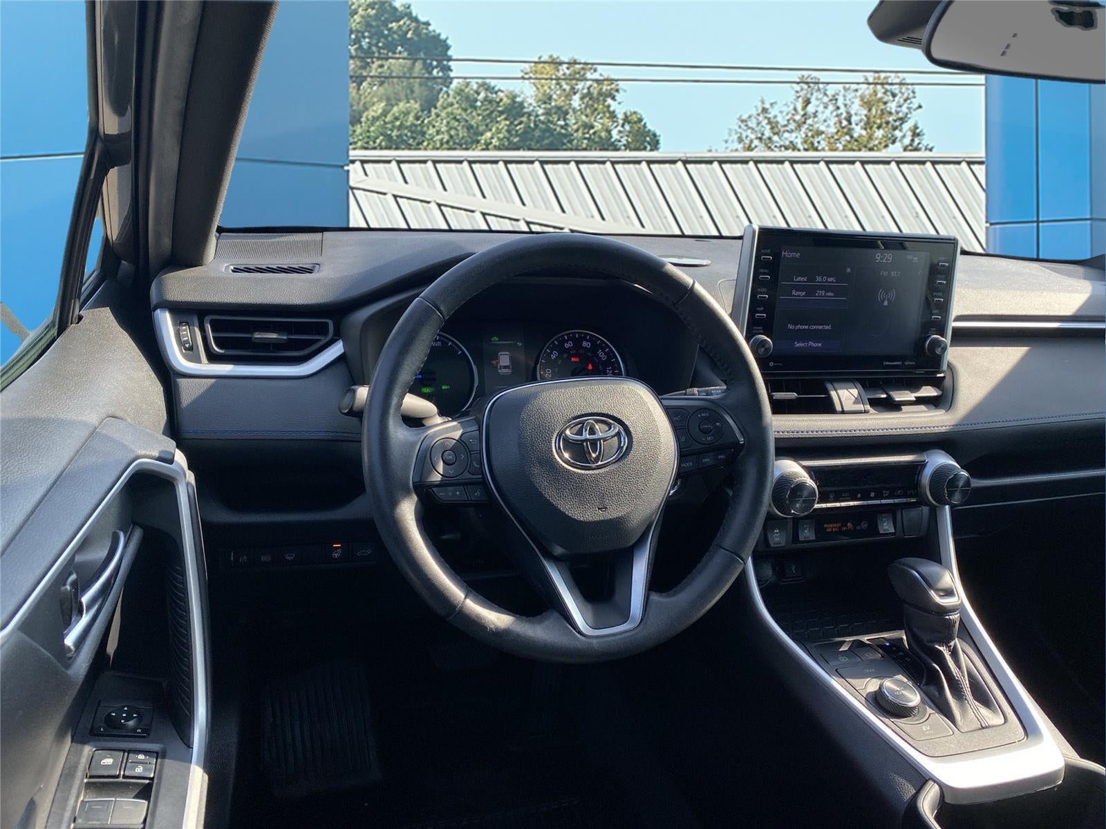 2022 Toyota RAV4 Hybrid SE