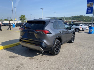 2022 Toyota RAV4 Hybrid SE