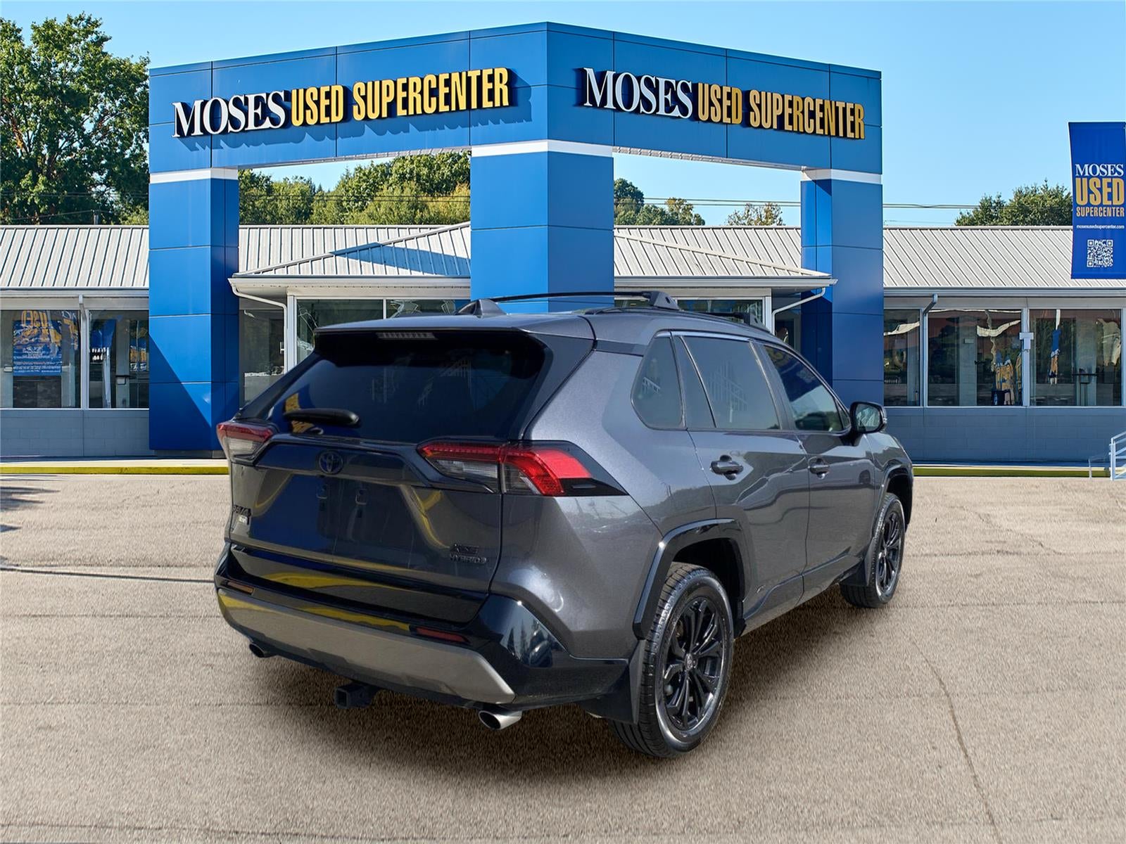 2022 Toyota RAV4 Hybrid SE