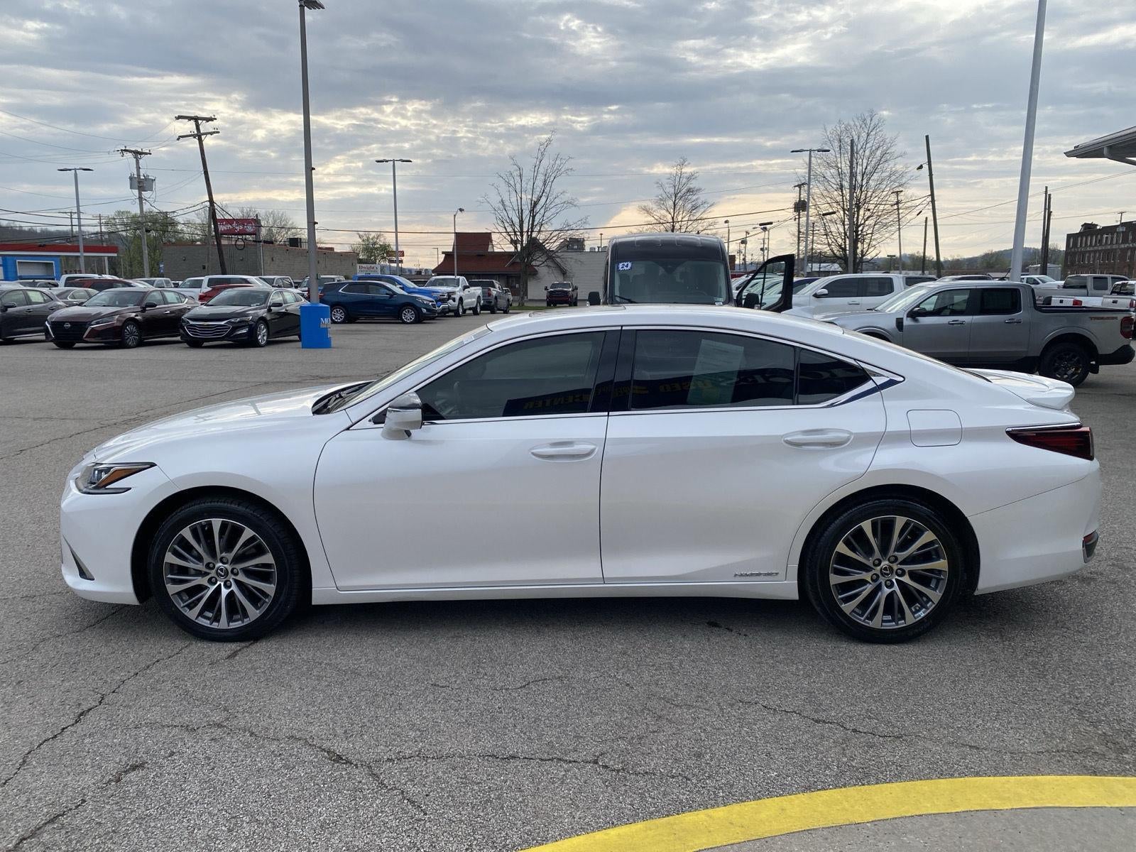 2021 Lexus ES ES 300h