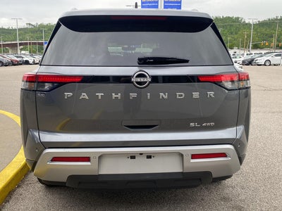 2025 Nissan Pathfinder SL