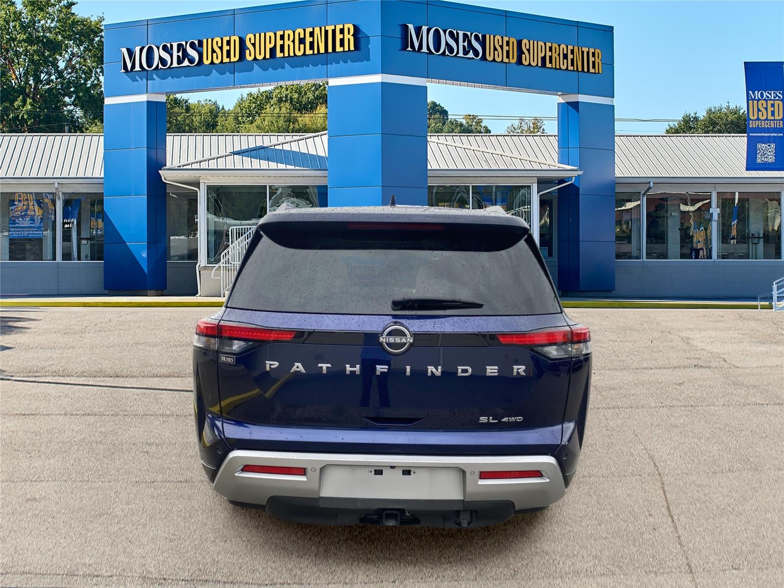2024 Nissan Pathfinder SL
