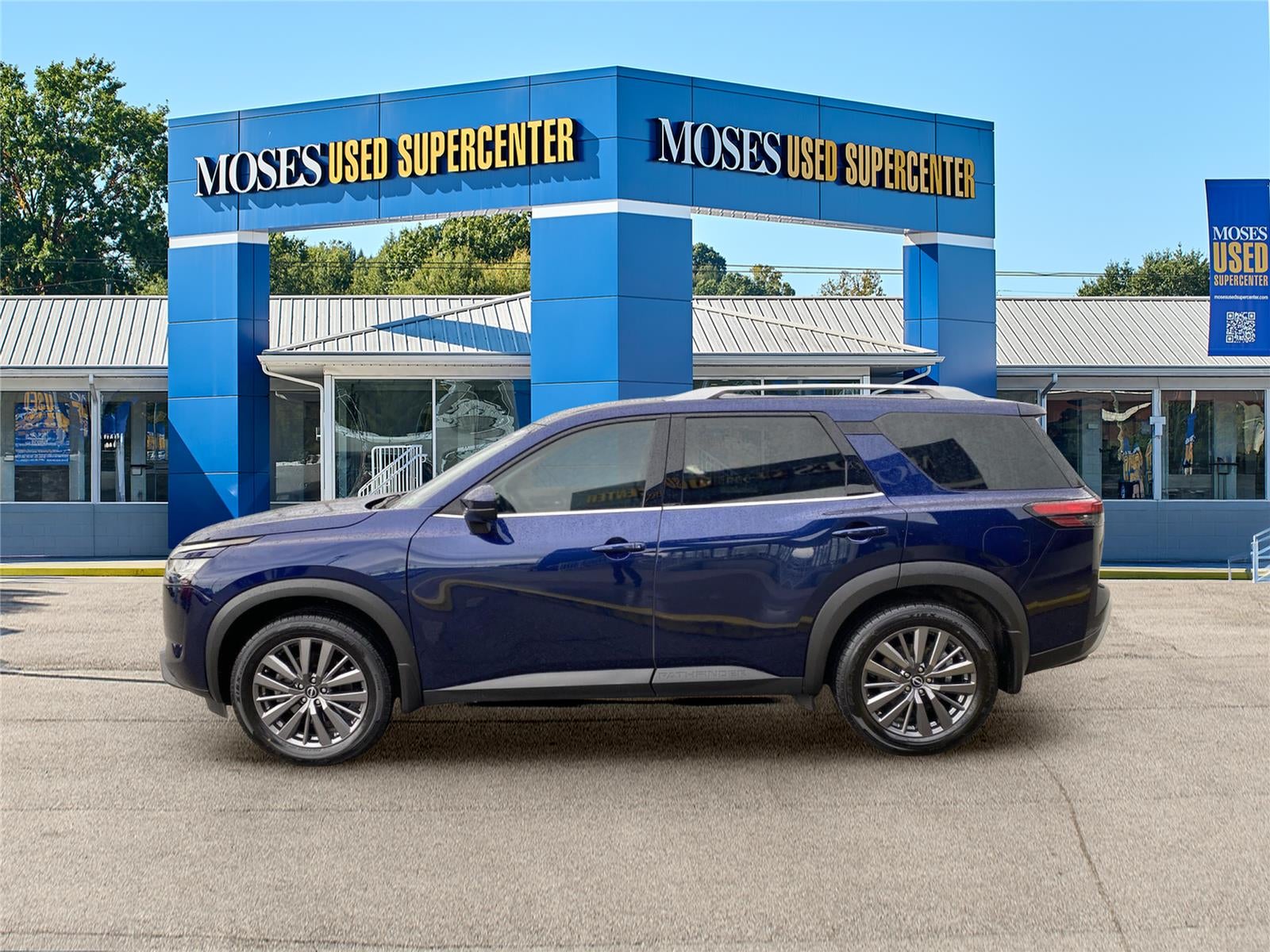 2024 Nissan Pathfinder SL